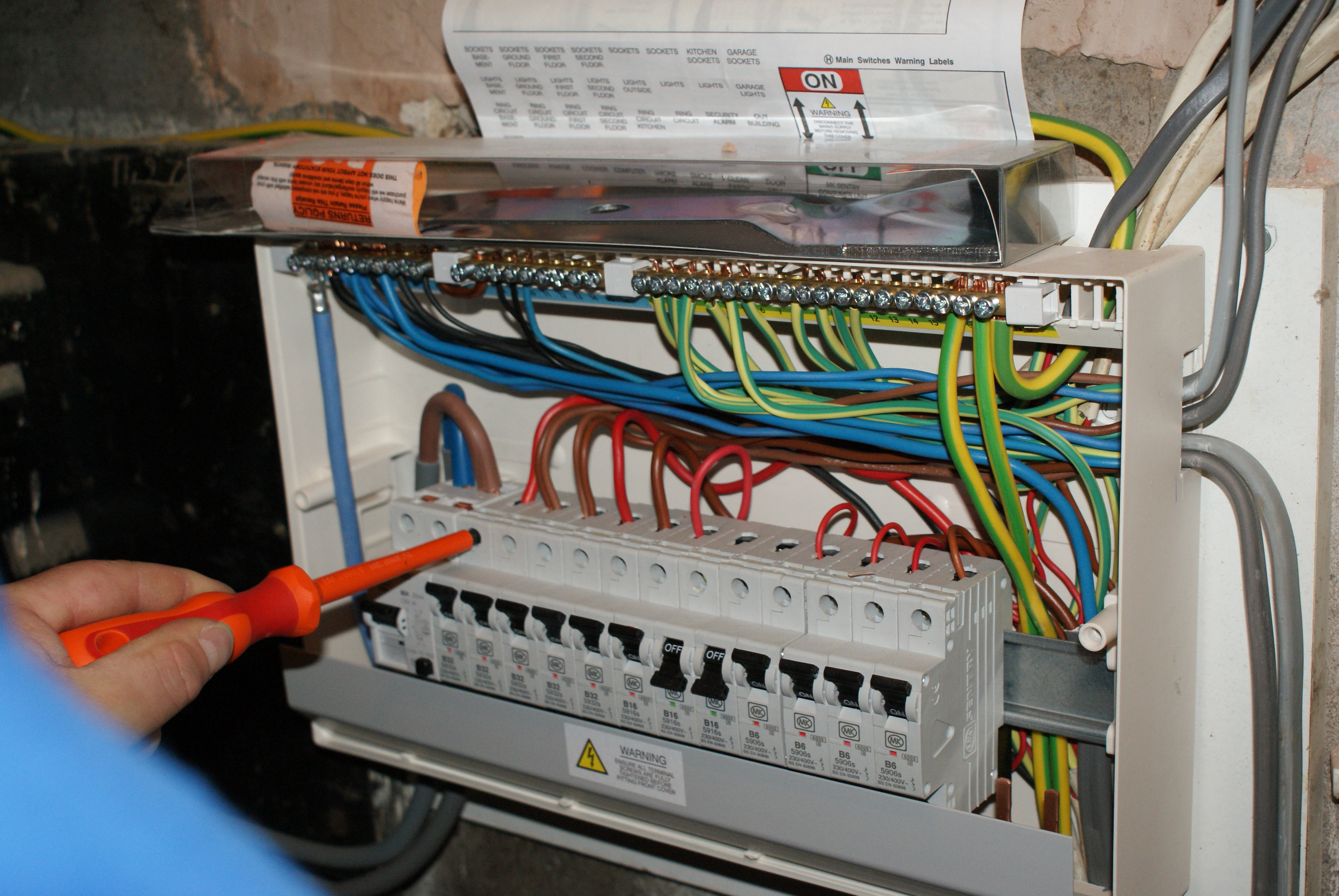 Electrican in Huddersfield Electrical Contractor
